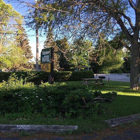 Napanee Motel Greater Napanee Exterior photo